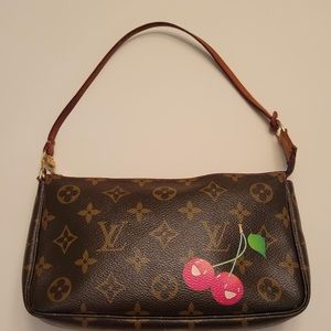 Original Louis Vuitton Clutch